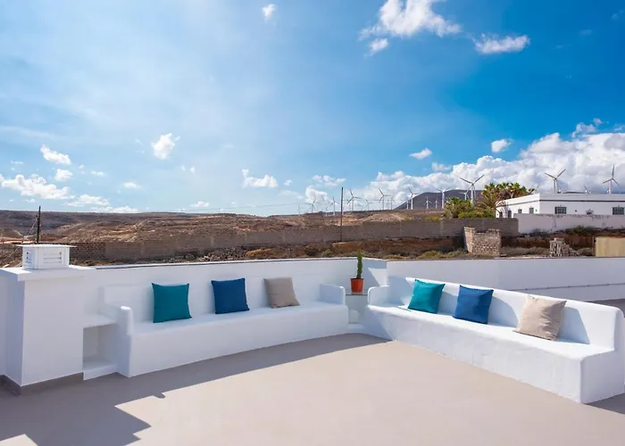 Modern Design House With Roof Terrace Casa de Férias
