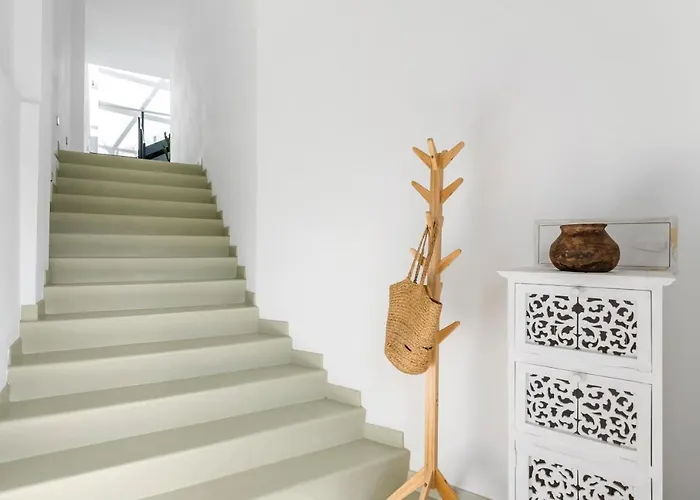 Modern Design House With Roof Terrace Σπίτι διακοπών *