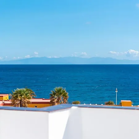Modern Design House With Roof Terrace Holiday home Poris de Abona
