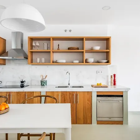 Modern Design House With Roof Terrace