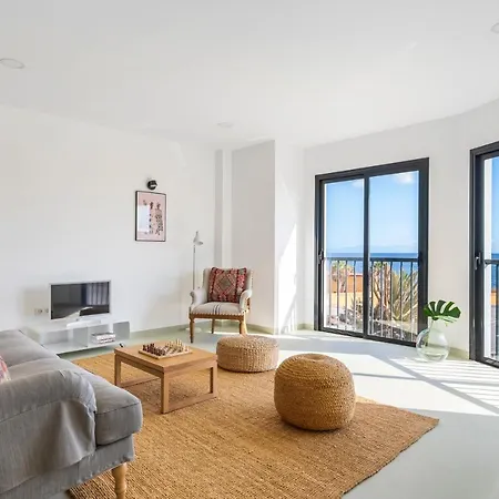 Modern Design House With Roof Terrace Poris de Abona