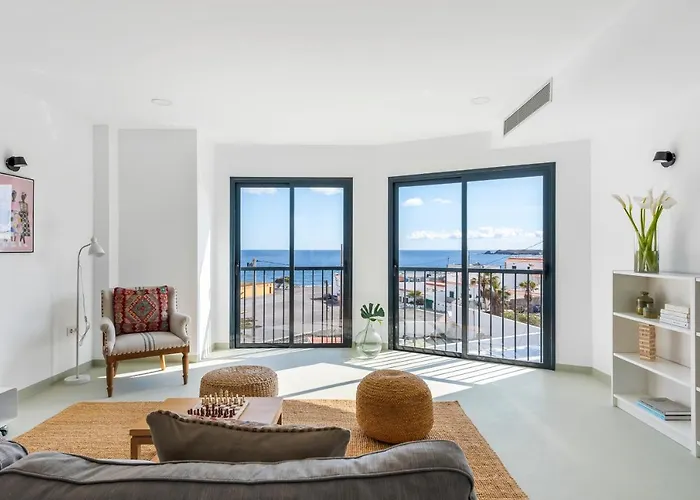 Modern Design House With Roof Terrace * بوريس دي أبونا
