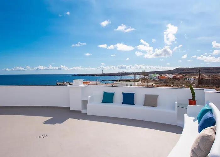 بيت للعطل Modern Design House With Roof Terrace بوريس دي أبونا
