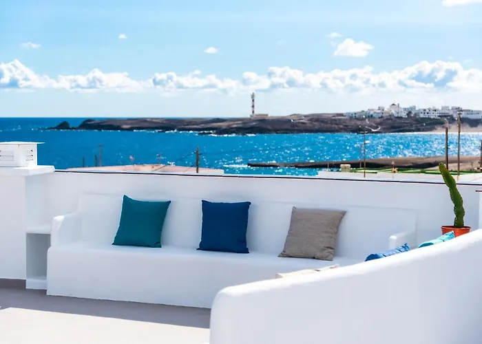 بيت للعطل Modern Design House With Roof Terrace بوريس دي أبونا