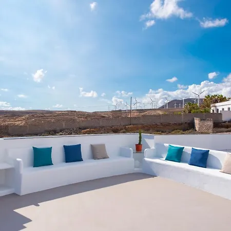 Modern Design House With Roof Terrace Feriehus